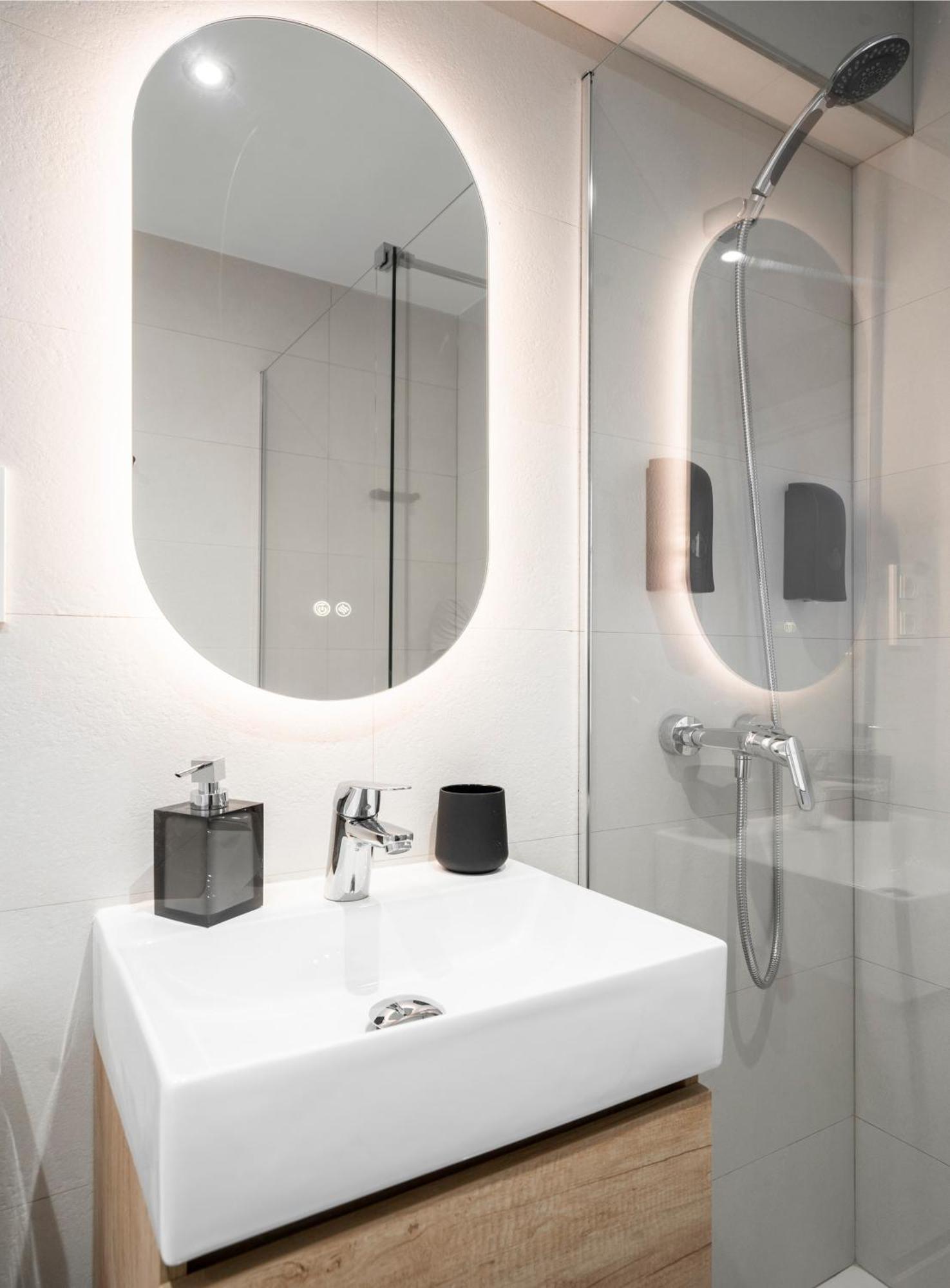 Ronda Suites Junto Estacion Tren Y Hospitales Гранада Екстериор снимка